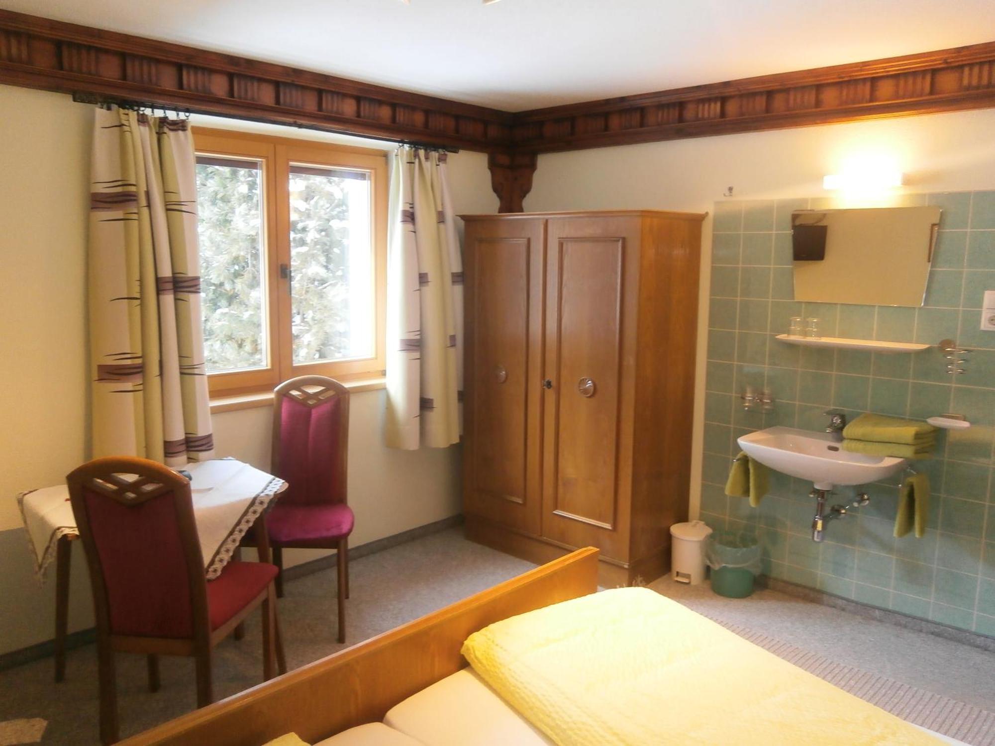 Haus Christopherus Pettneu am Arlberg Szoba fotó